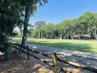 Totally remodeled 3bd-3ba beach Villa! Just 0.4 to the sand!