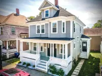 New England Holiday Getaway Hotels near Acushnet Cedar Swamp State Reservation