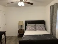 Bungalow Suite 18 miles from Auburn Hotels in Tuskegee