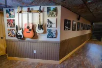 Luxury Lodge Near Raystown Lake