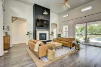 5Br Boise Farmhouse w/ Seasonally Heated Pool & Huge Yard