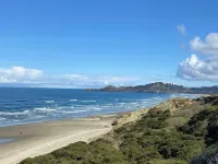 Surfer's Getaway Hotels in Newport