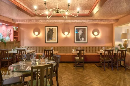 The White Horse Отели в г. Доркинг