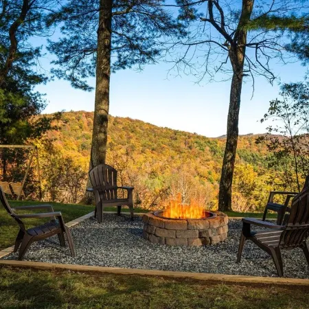 Sleep6,Hottub,Firepit & Wood,Private, Views, 30mins from App Ski Reduced Rates!