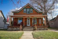 Walk to historic downtown, cozy, pets welcome! Hotel a Sheridan