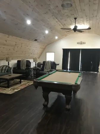 Barndominium in Murphy NC--pet friendly, many activities on property and nearby.