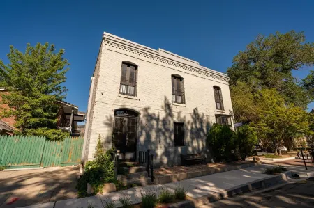 Historic Downtown Loft Apartment