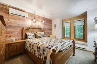 Hot Tub! Swing Fire Pit! Golf Cart! Spring Hiking & A Coffee Experience!