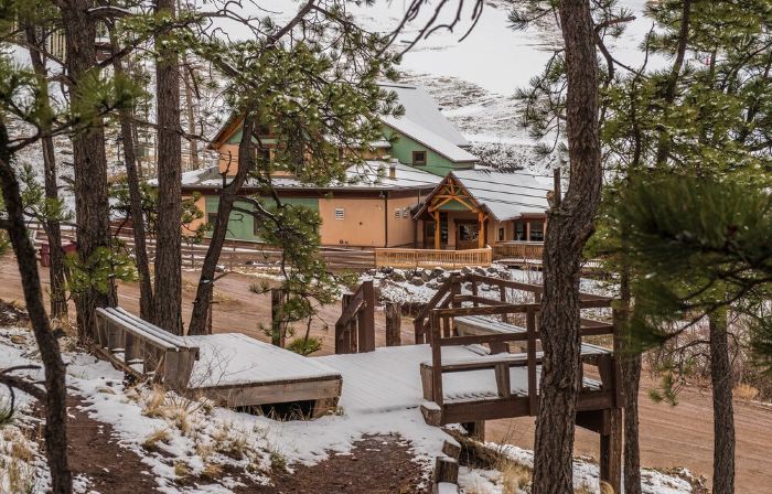 Make Your Reservation Now for a Fun Time in the Beautiful Mountains!
