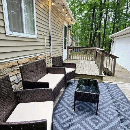 Updated Higgins Cottage w/ AC - Walking Distance to Higgins & Boat Parking