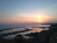 The sea in a glass 취아카 호텔