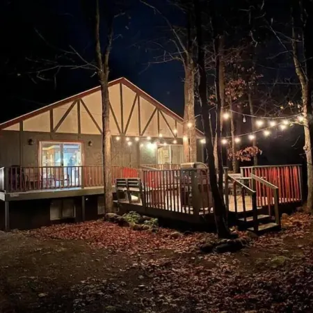 Chalet-Style Retreat – Sauna, Fireplace + Outdoor Firepit Near Big Powderhorn