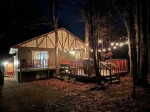 Chalet-Style Retreat – Sauna, Fireplace + Outdoor Firepit Near Big Powderhorn