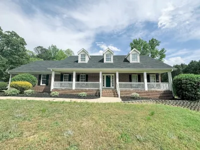 Stunning Sanford home with privacy and a beautiful view.