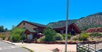 Sedona Cozy Condo with Pool, Walk to Restaurants, 4-Min to Hiking, Near Stores