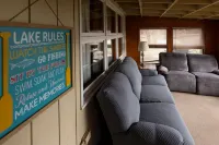 Relaxing cabin on Beaver Lake,  by Namekagon River and close to Hayward