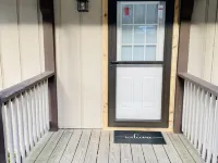 Walk to the Slopes! W/D Combo! Level Entry. Pets Hotels in Beech Mountain