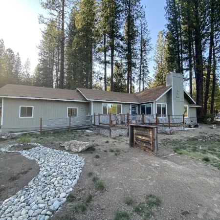 New AC Installed:  3 Bedroom Home with Golf Course View , Dogs OK Отели в г. Пламас Каунти