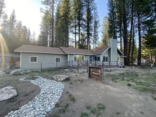 New AC Installed:  3 Bedroom Home with Golf Course View , Dogs OK