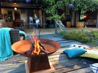 NEAR MONTVILLE ... LATE CHECK-OUT ON SUNDAYS OF 5pm ... when booking a weekend