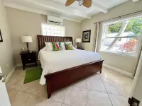 Bayview Villa- Pet-Friendly Waterfront Paradise. A fisherman's dream!