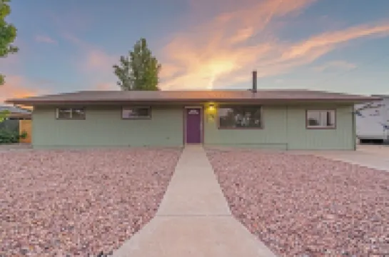 Modern retreat with games room in central location!