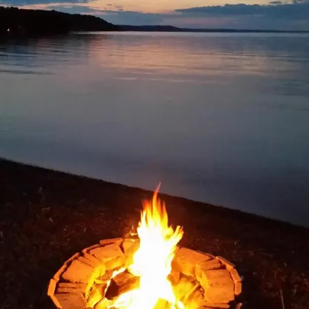 "Longview": FLX Lakefront Cottage w/Beachfront, Dock & Complimentary FLX Wine!