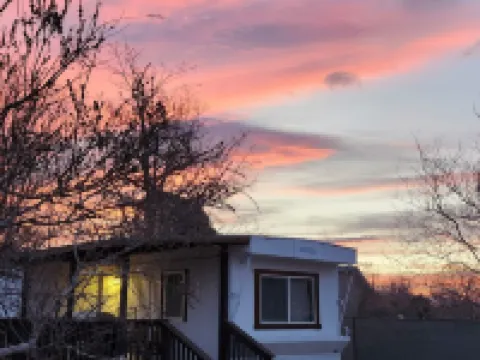 Mt Whitney View Home! Hotels in Lone Pine