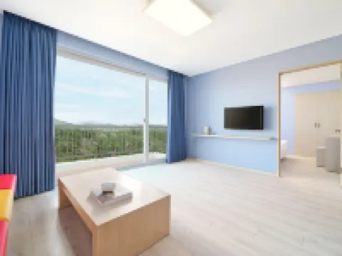 Hanwha Resort Daecheon Paros Hotels in Boryeong-si