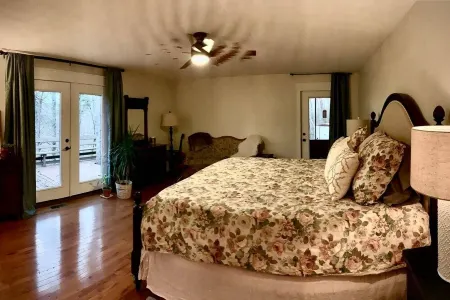 20 ACRES of Tranquillity Next to Desoto State Park