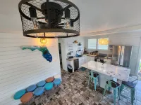 Frannys FUN Florida Cottage by the Beach Downtown Fort Walton Beach!