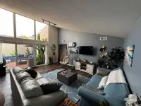 Charming Coastal Getaway!3 Bed 2 Bath with 3 Private Yards. Clean. Dog Friendly.