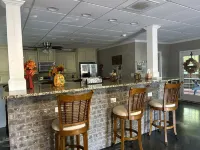 Tranquil lake GET-A-WAY Hotels in Putnam County