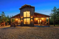 Come enjoy the beautiful mountain views Hoteles en Condado de McCurtain