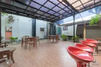 RedDoorz Syariah @ Puri Kalijaga Street Hotels in Talun