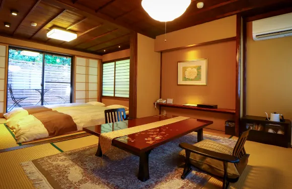 殷勤招待的隱居 諏訪屋