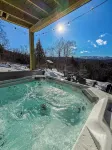 Sauna, Hot Tub, Game Room & Mountain Views
