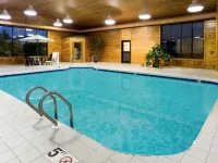 Super 8 by Wyndham Antigo Hotels in Langlade County