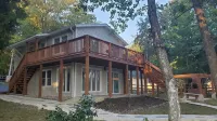 Cozy Lakehouse on Quiet Cove Hotels in der Nähe von Carowinds