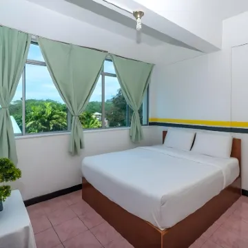 Sutera Inn Inanam Các khách sạn gần Sân Chơi