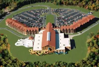 大狼小屋 Crossroads Mall of the Poconos附近的飯店