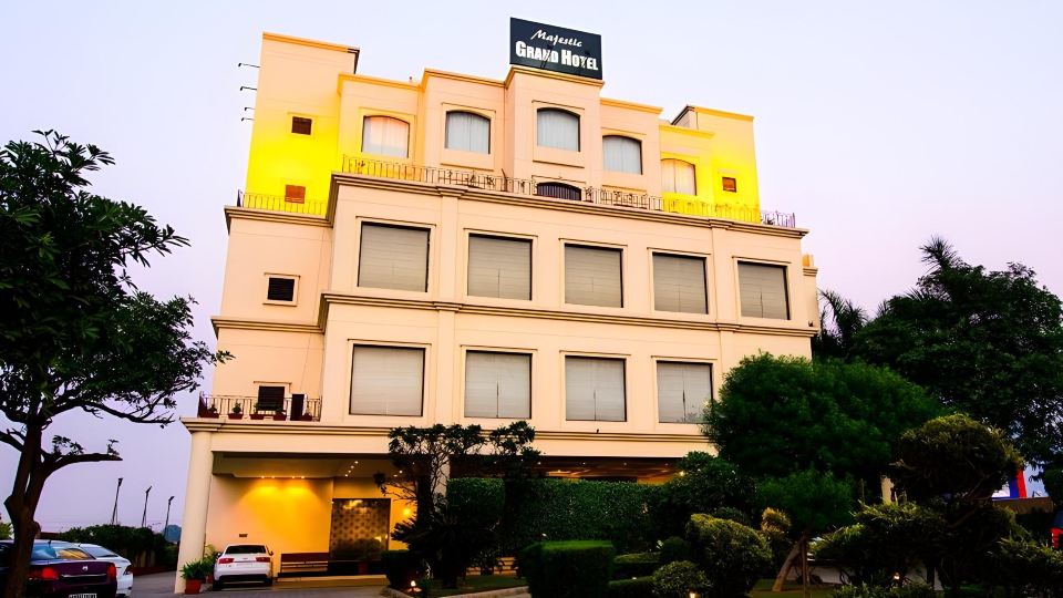 Hotel Majestic Grand