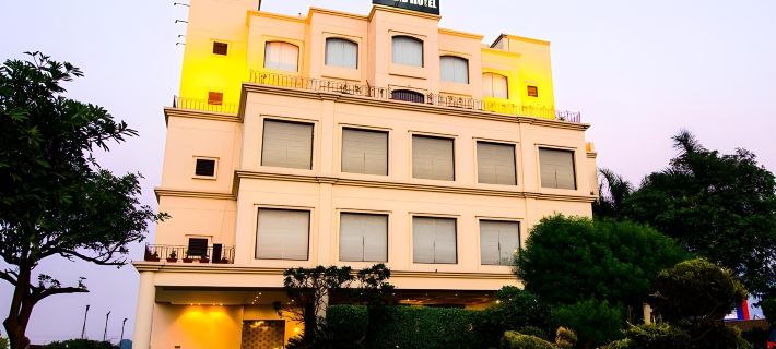 Hotel Majestic Grand Hotels in Jalandhar
