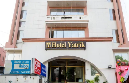 Hotel Yatrik Отели в г. Джханси