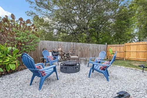 Fifty MORE Shaydes Of Play-the perfect private oasis for a couple 2 explore&play