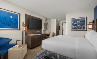 Hotel Westport Kansas City, Tapestry Collection by Hilton