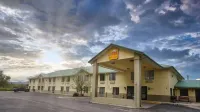 Yellowstone River Inn & Suites Hotels in Livingston