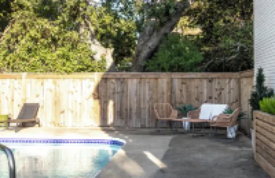 2Br w/Pool in the Perfect Location Near Beach and Downtown! Porter #10