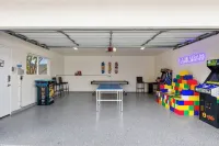 Ocean Views, Rooftop Deck, Fire Pit, Game Room, AC