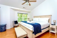 Kamp Koral - Walk to Umstead; 5 Mi. to Airport; Lenovo Center; 2 Kings; Quiet